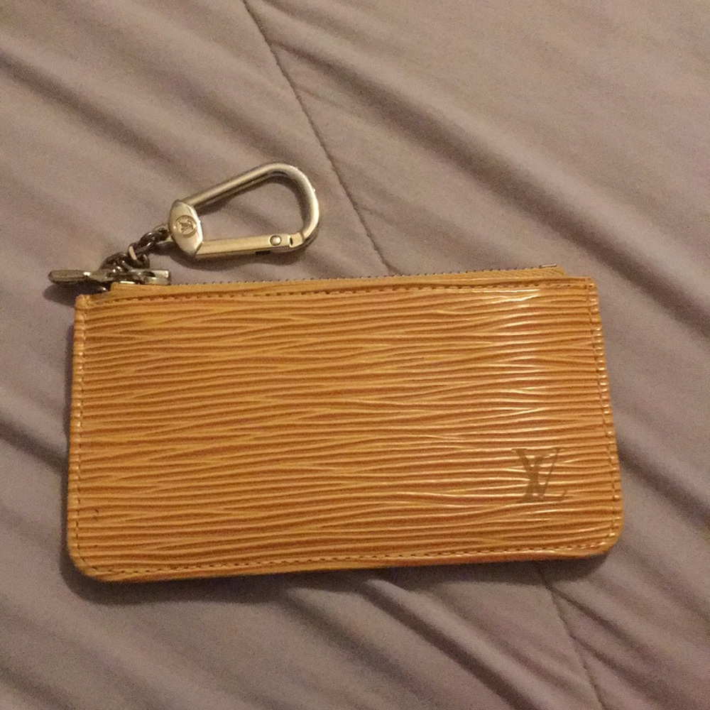 💝 Louis Vuitton Epi Key Pouch
